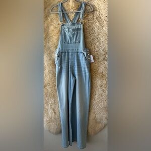 Jessica Simpson Women’s Wide-Leg Overalls In Light Wash.